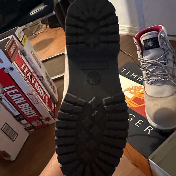 Timberland x Tommy Hilfiger Boots - Picture 2 of 8